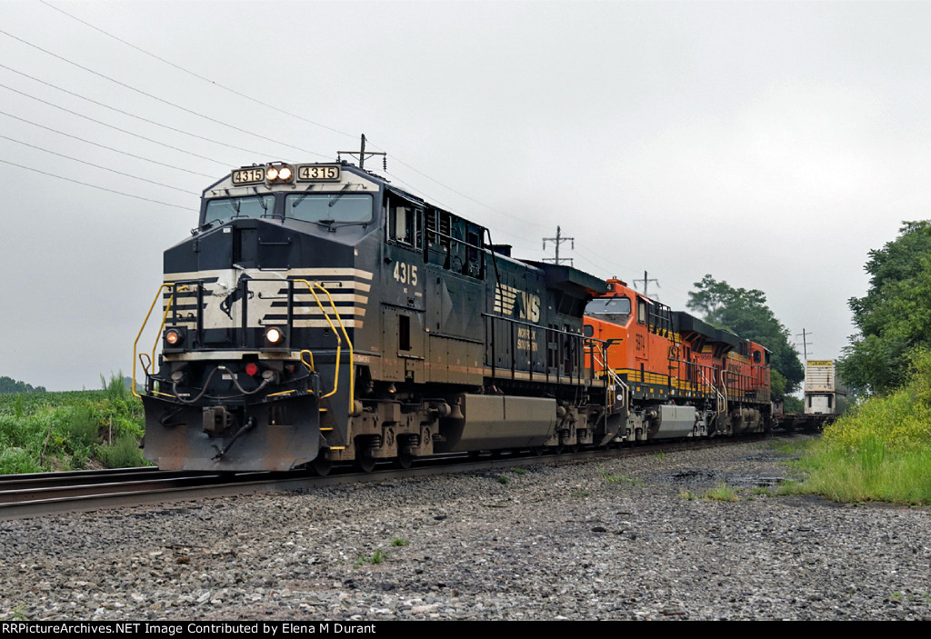 NS 4315 on 21E